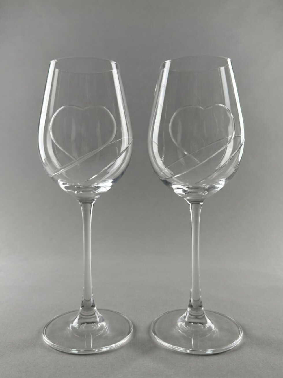 Set 2 ks skleniček Wine s broušeným srdcem