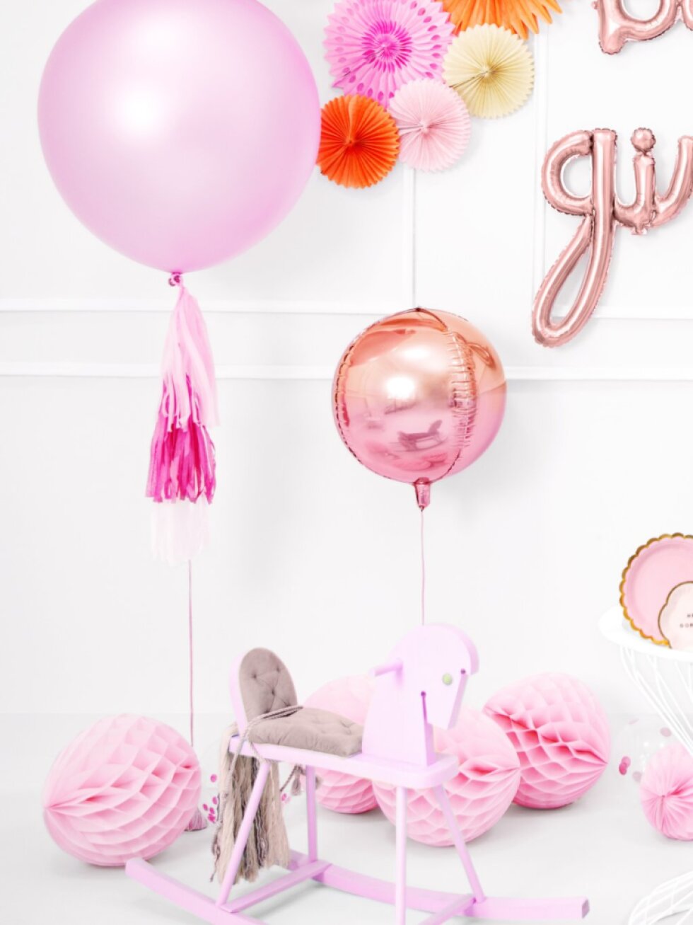 Papírová koule honeycomb světle růžová 20 cm