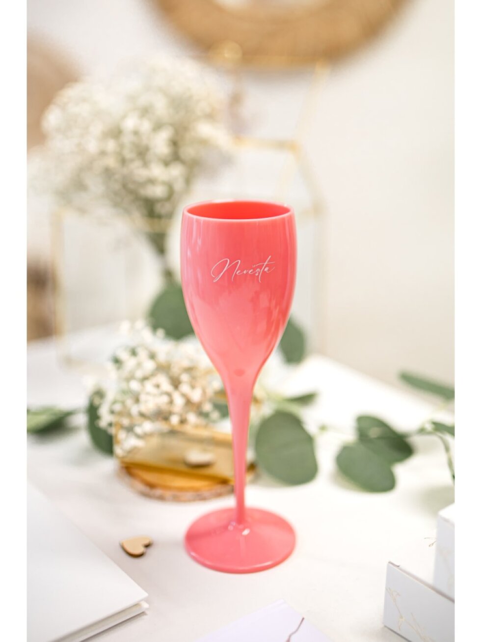 Plastová sklenička růžová pro nevěstu na rozlučku