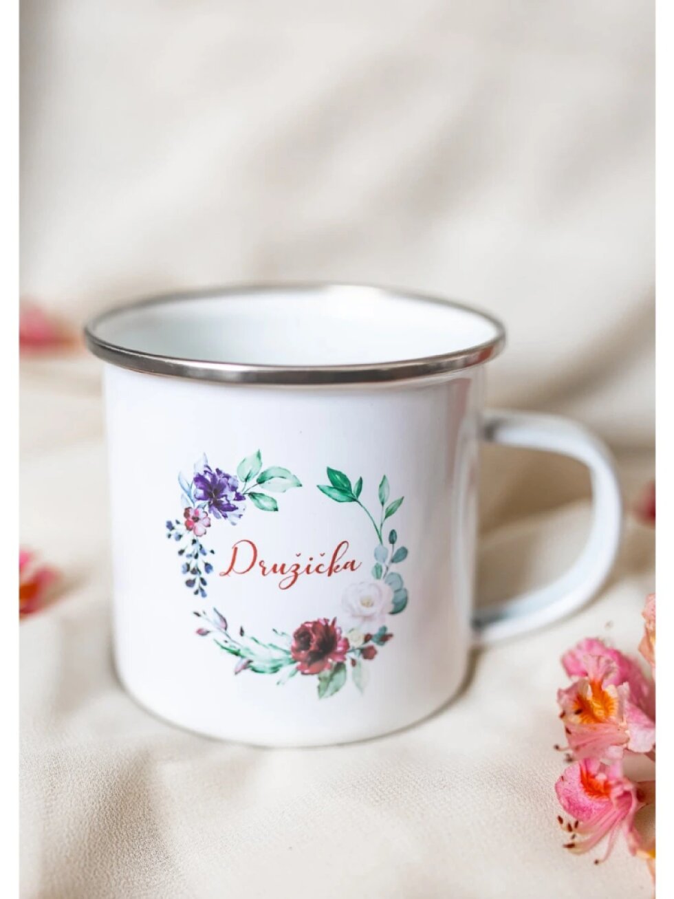 Bílý plecháček - Družička růže