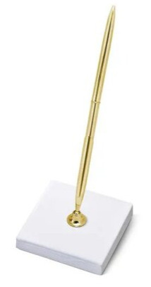 Zlaté pero – elegantní svatební doplněk