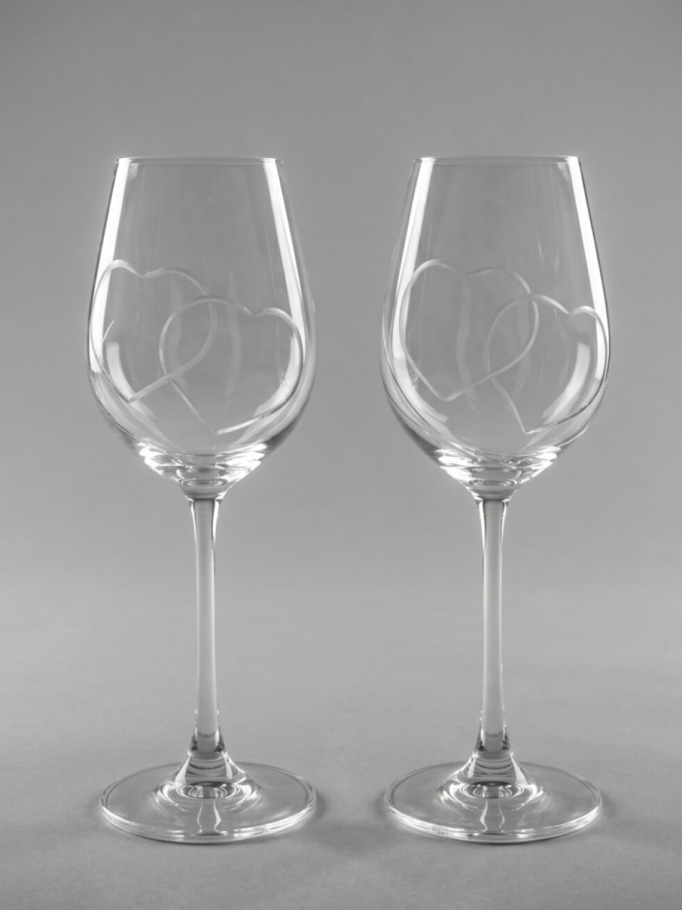 Set 2 ks skleniček Wine s broušenými srdci