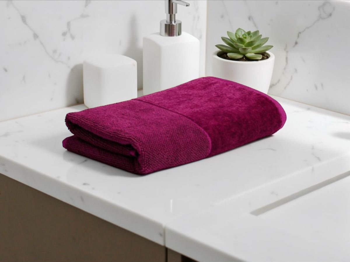 Bambusový ručník 50 x 100 cm berry