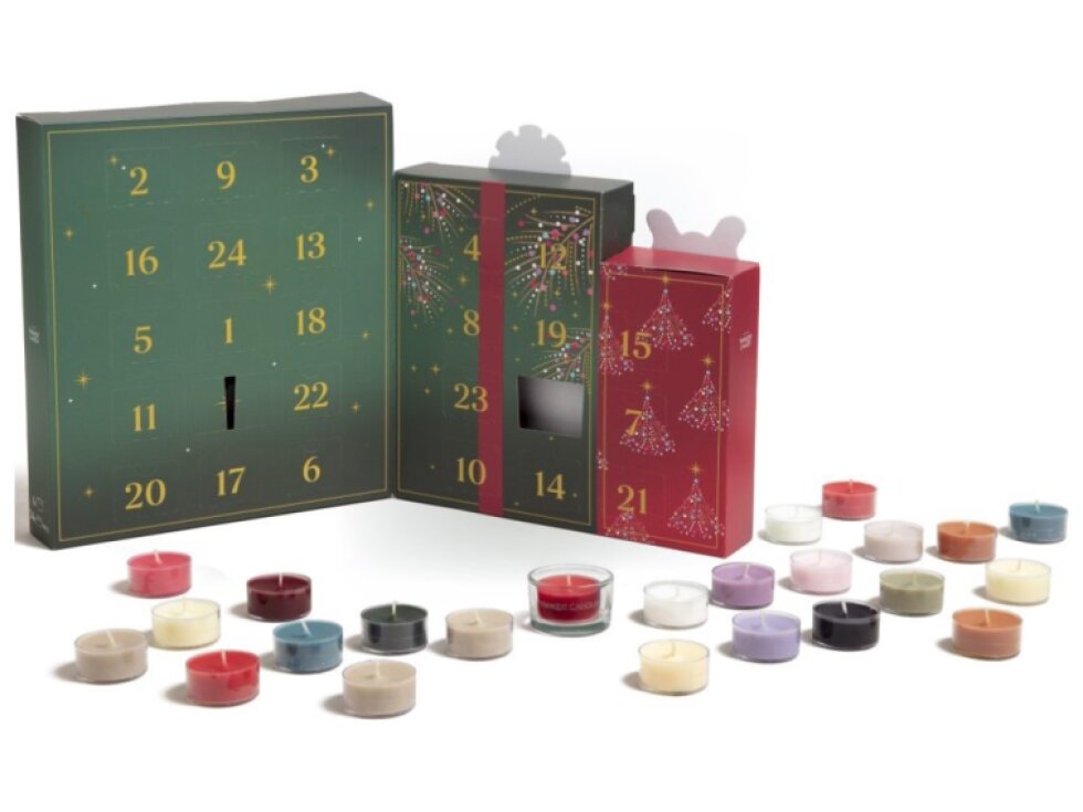 Yankee Candle Adventní kalendář 24 čajových svíček 24 × 9,8 g + svícen