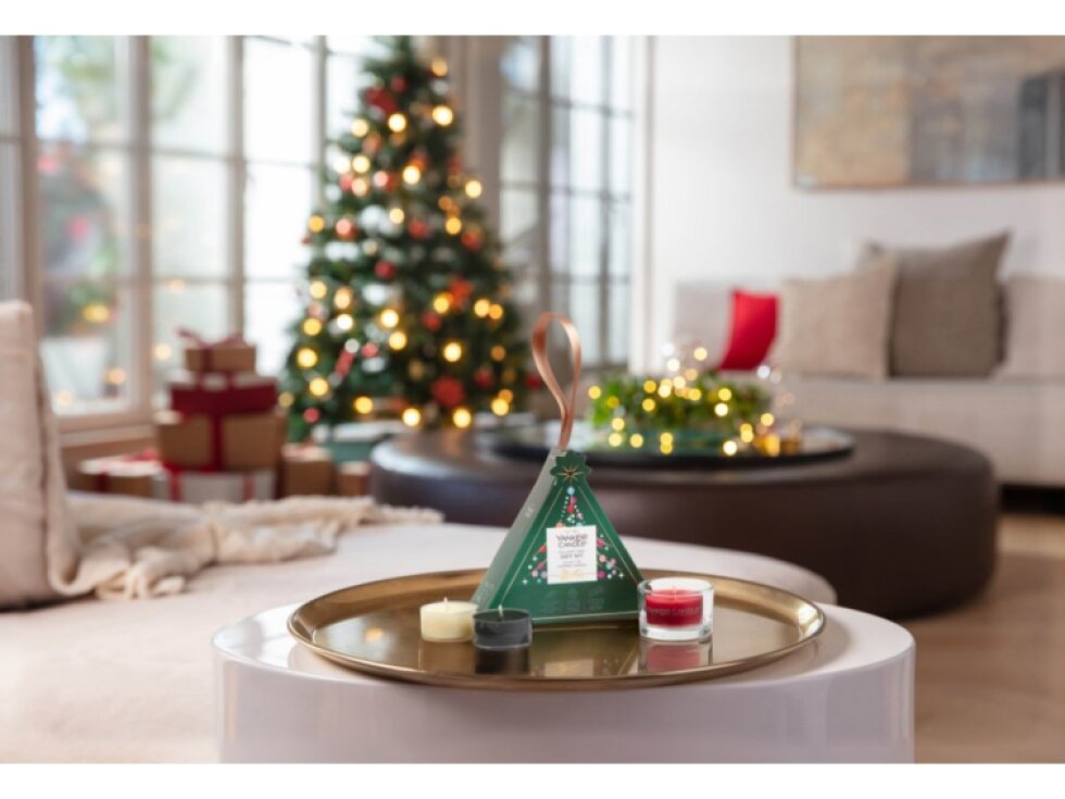 Yankee Candle Vánoční dárková sada 3 svíčky + svícen