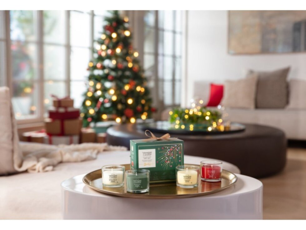 Yankee Candle Vánoční dárková sada 4 votivních svíček ve skle 4 × 37 g