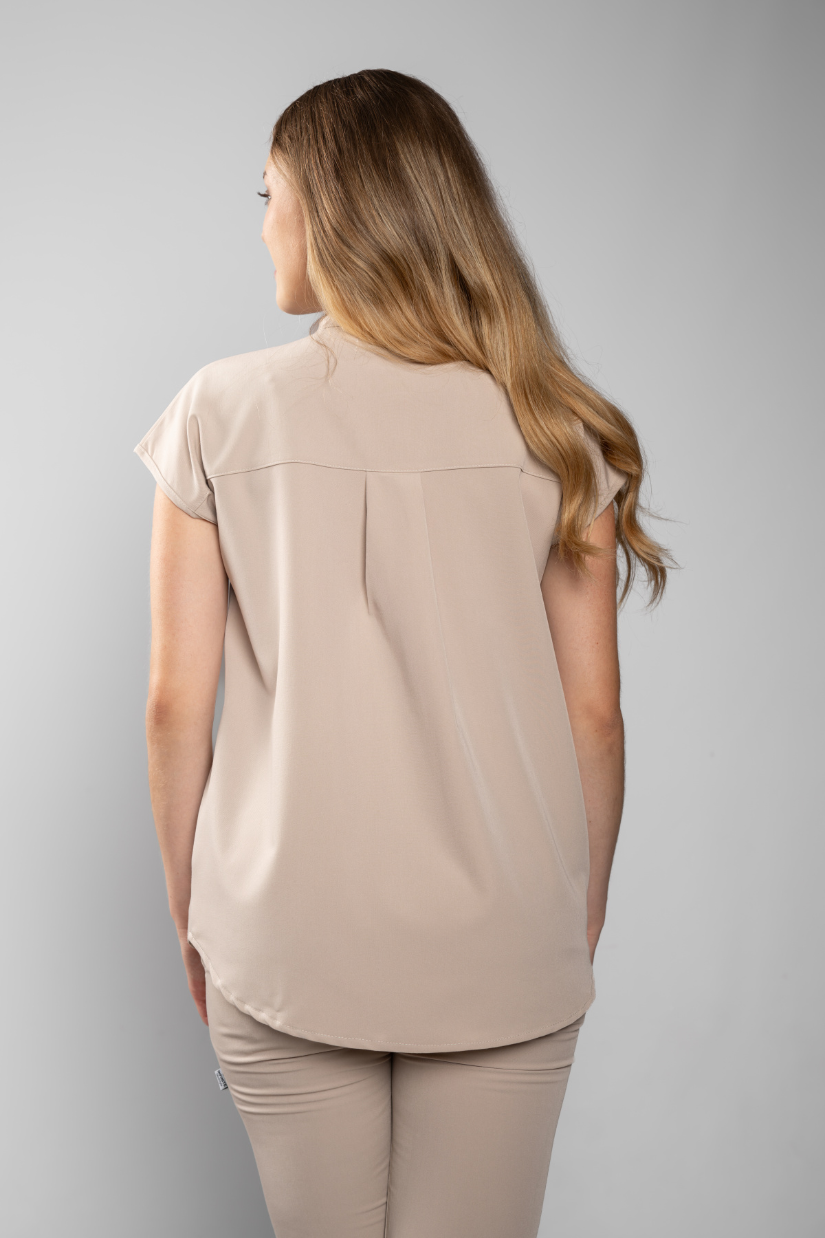 Zdravotnícka blúzka INFINITE Flex Clara Stretch – béžová
