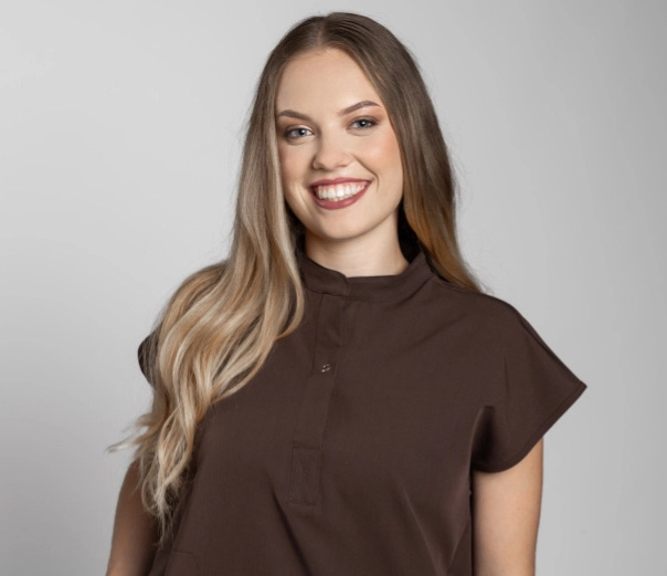 Zdravotnická halena INFINITE Flex Clara Stretch - čokoládová