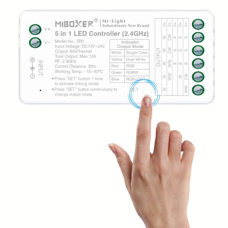 LED prijímač RF6 5 in 1 - 2,4GHz (SR5)