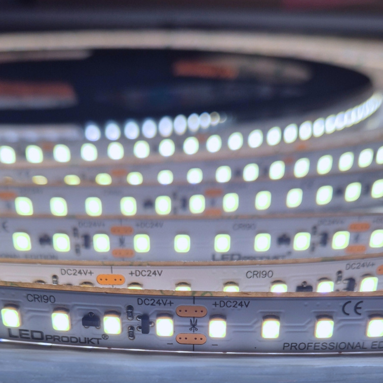 20m PROFI LED pásik 120LED/m SMD2835 9,6W/m prúd. driver studená biela IP20 24V - Kompletná sada