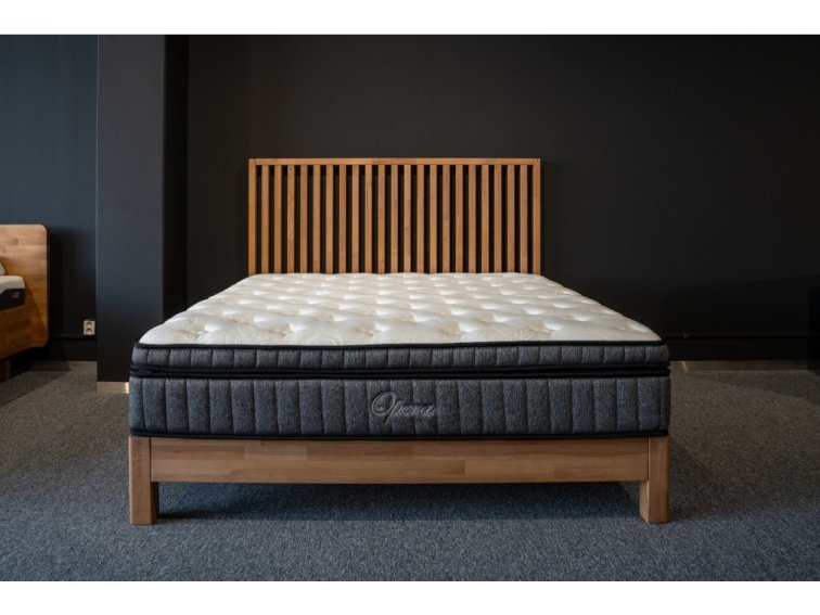 Dřevěná postel Dreamy Aspen