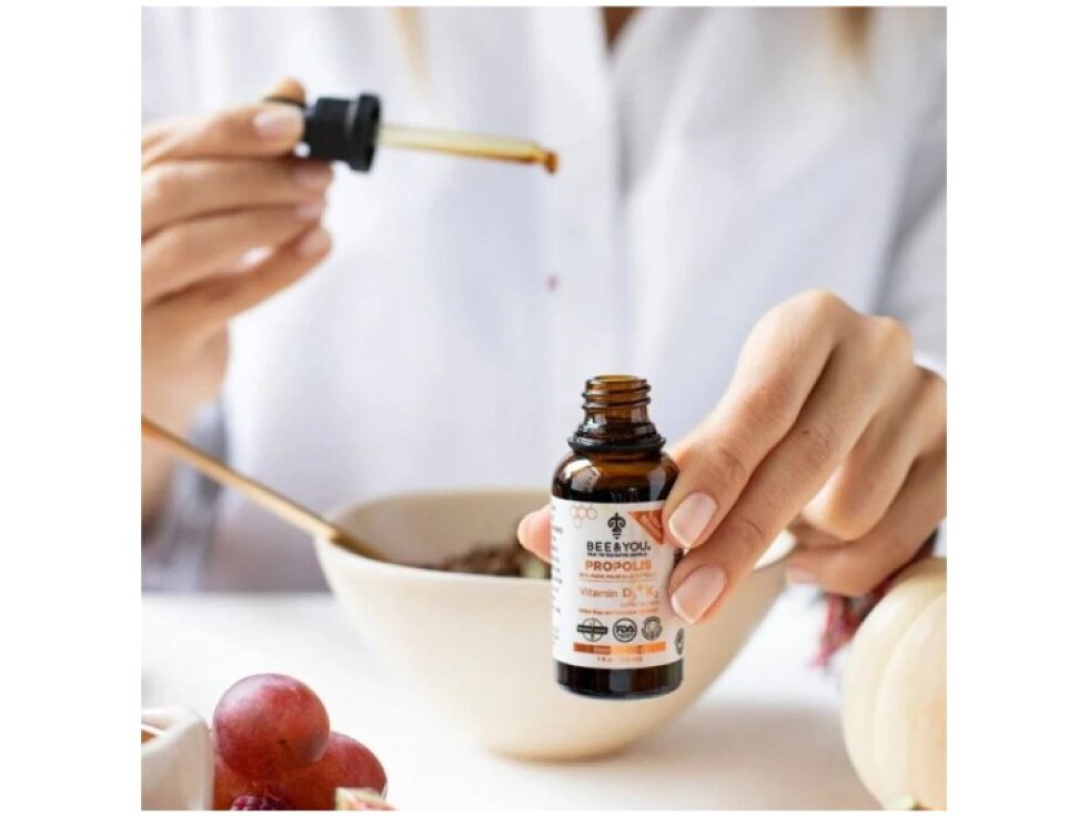 Bee&You propolisový extrakt 30 % s vitamíny D3 a K2, 30 ml