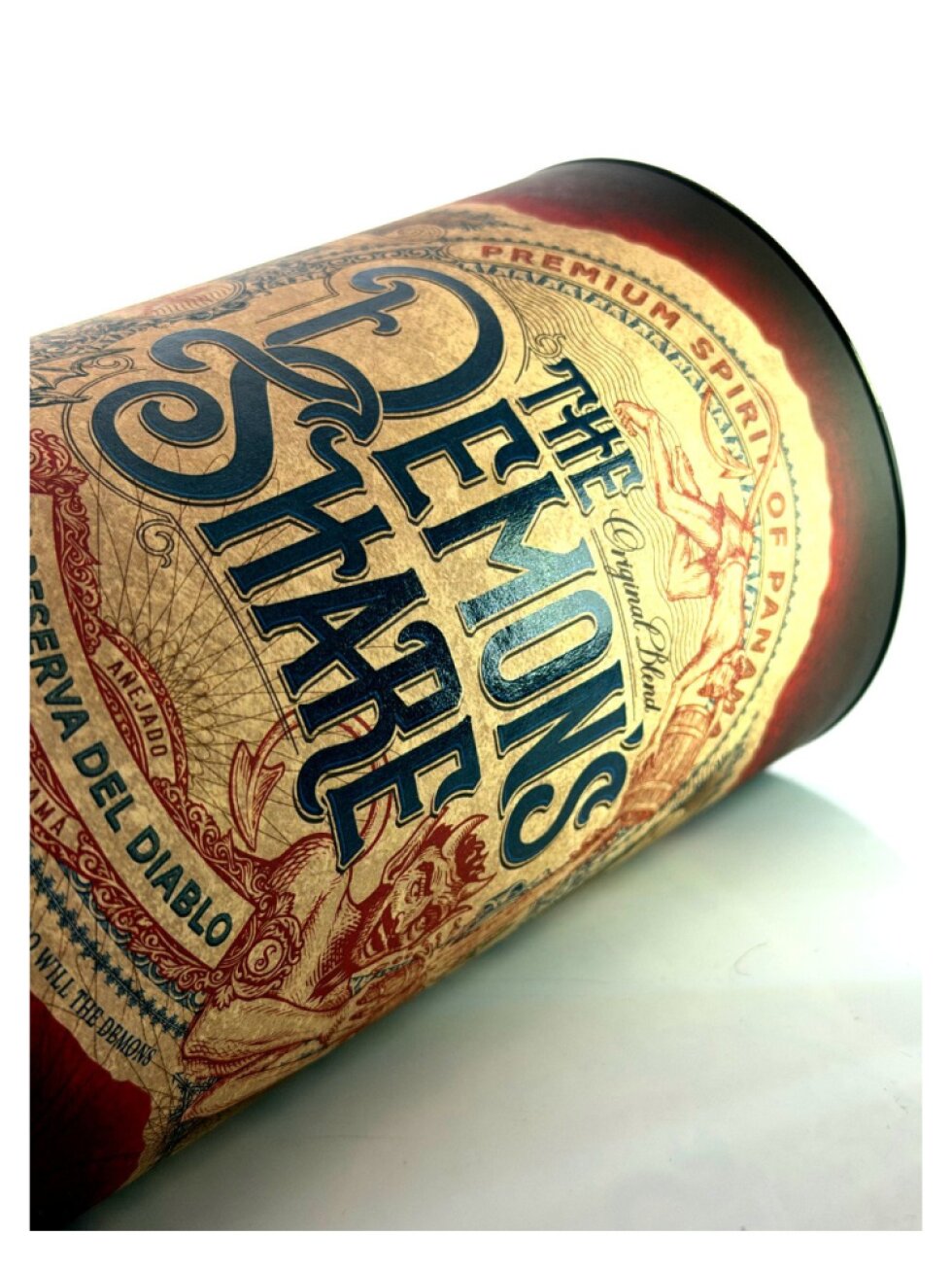 Demon's Share 6YO 40% 0,7l (dárková tuba)