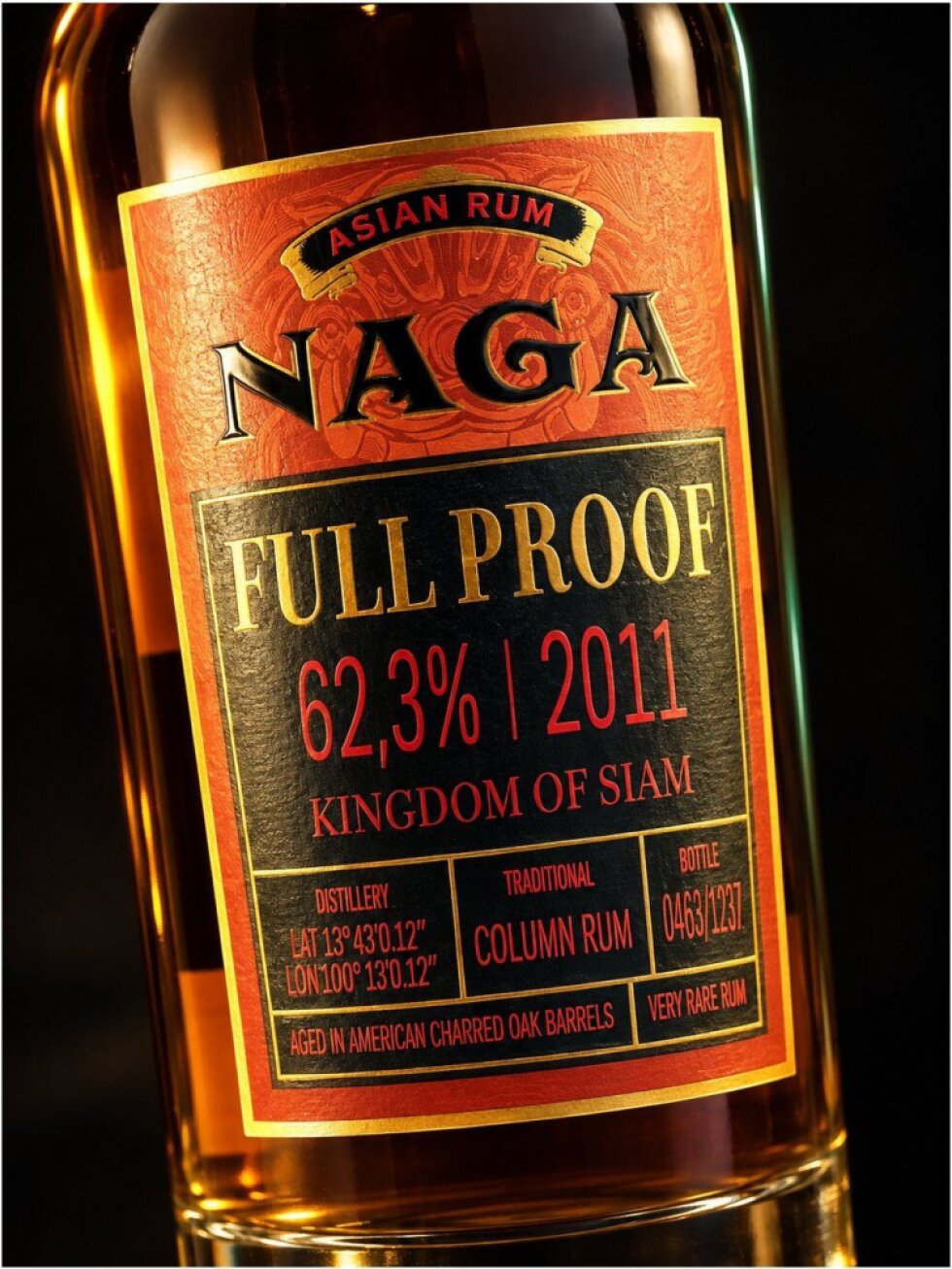 Naga Full Proof Kingdom of Siam 2011 62,3% 0,7l (dárková krabice)