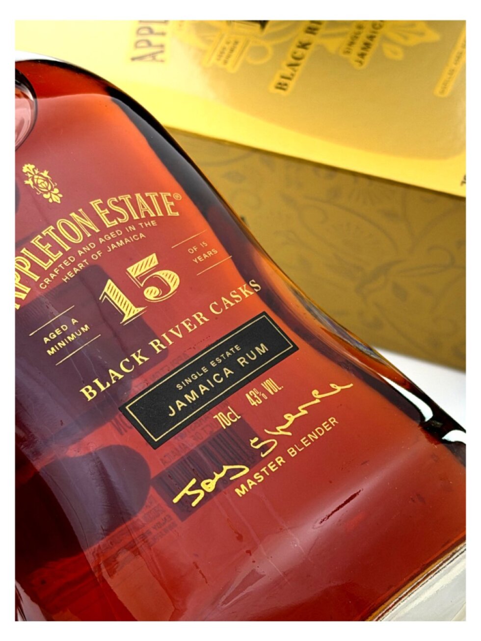 Appleton Estate 15YO Black River Casks 43% 0,7l (dárková krabice)