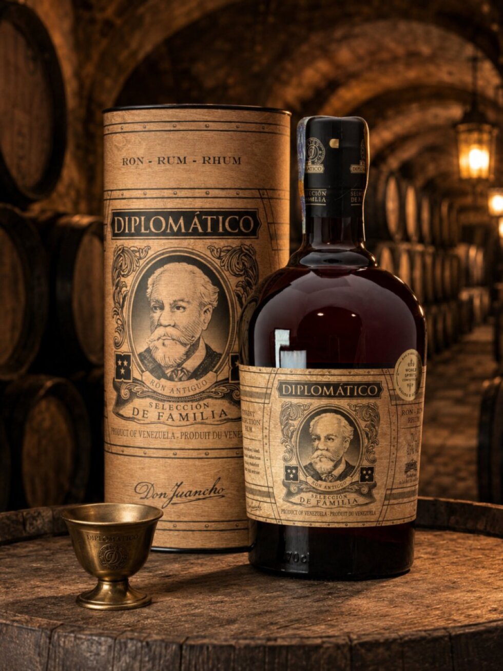 Diplomático Seleccion de Familia 43% 0,7l (dárková tuba)