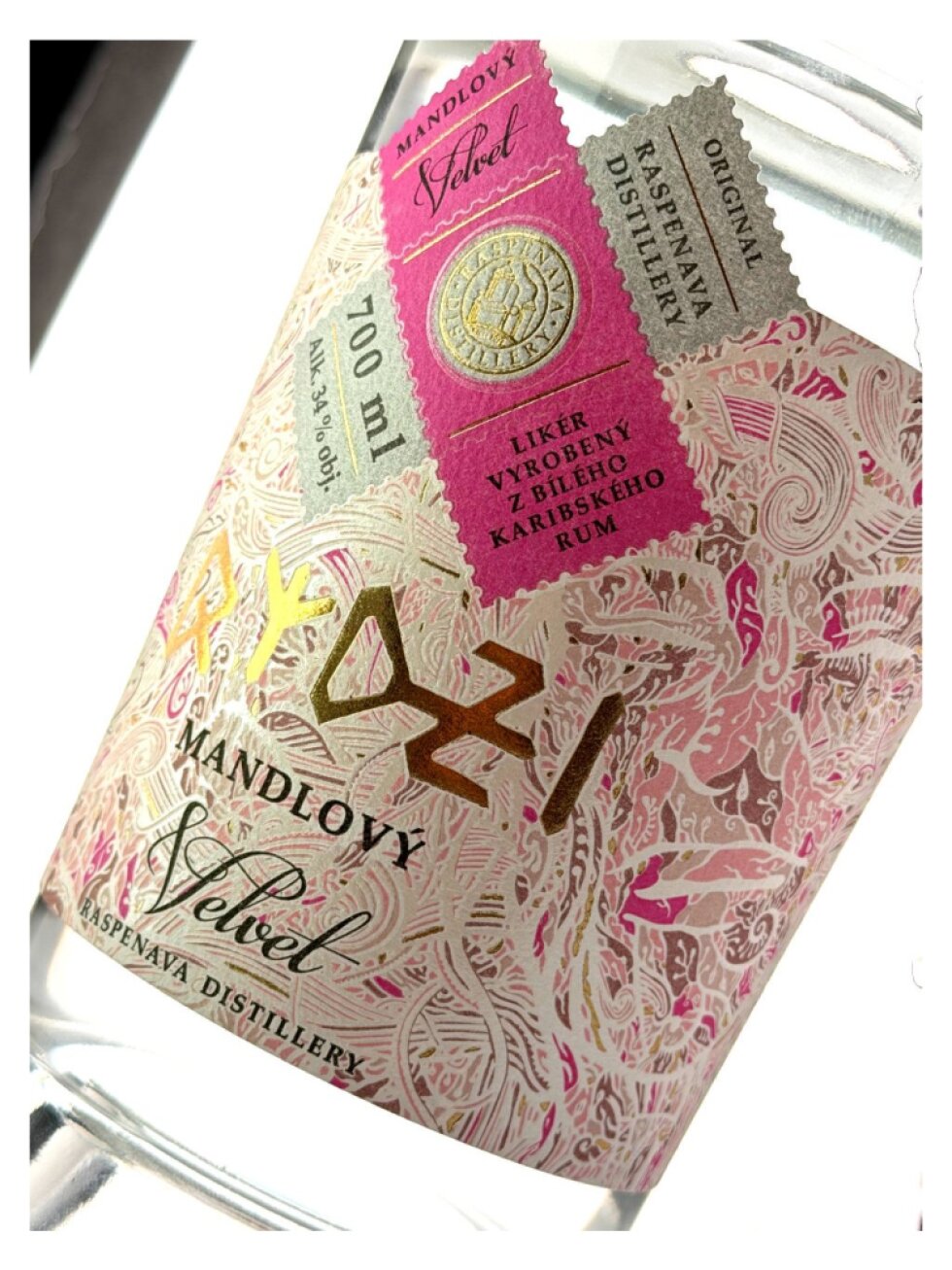 Raspenava mandlový Velvet 34% 0,7l