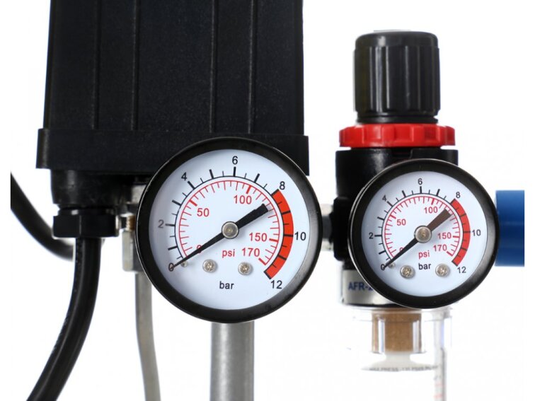 TAGRED TA360, Olejový kompresor 50l, 230V s odlučovačem | 3500W