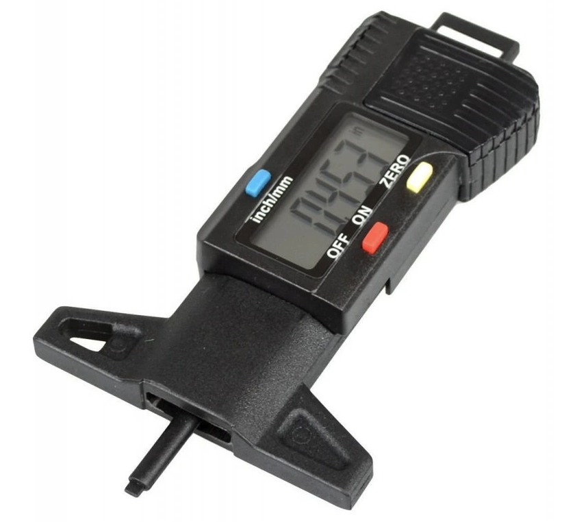 Povinnost zimních pneumatik 2025/26 a minimální hloubka dezénu