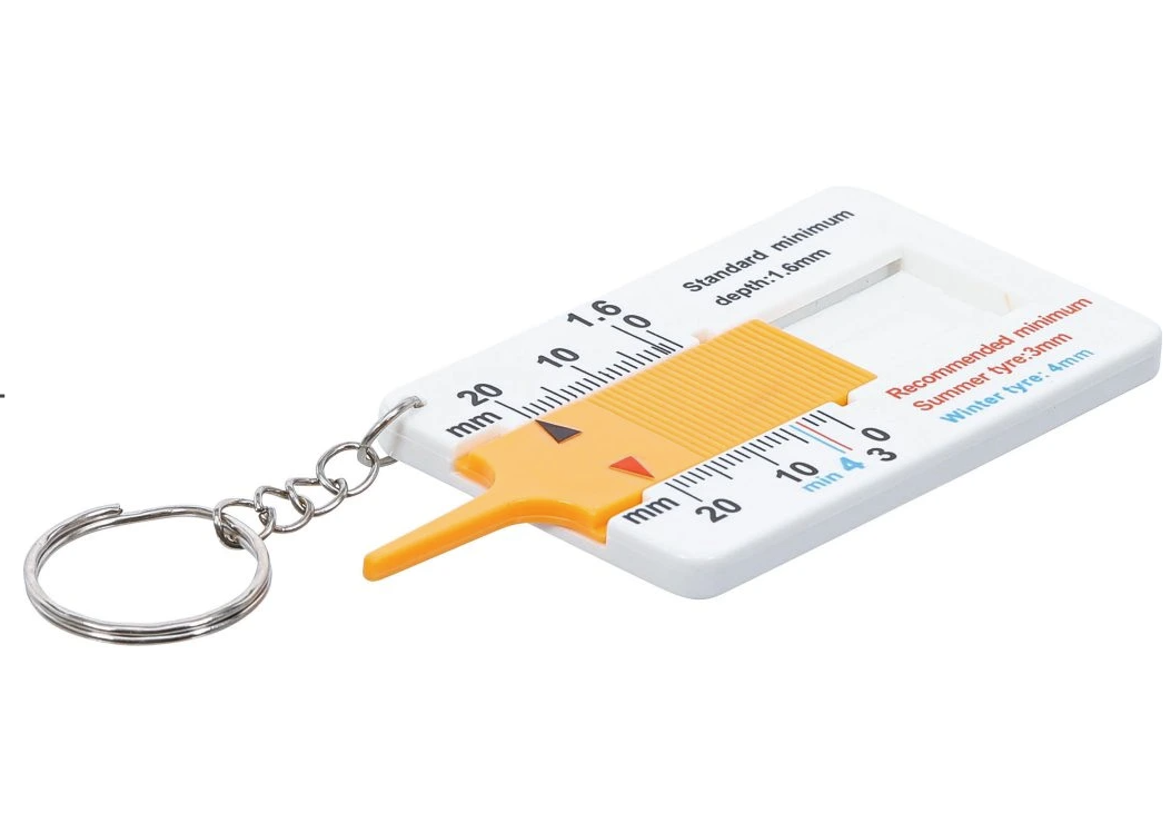 Povinnost zimních pneumatik 2025/26 a minimální hloubka dezénu