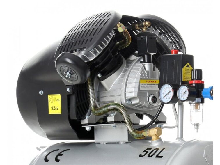 TAGRED TA360, Olejový kompresor 50l, 230V s odlučovačem | 3500W