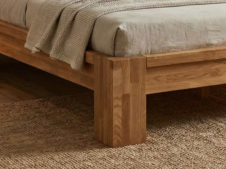 Dubová manželská postel Montana Rustika