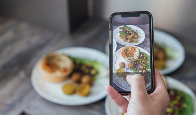 8 poruch moderní doby: ADHD, ADD, doomscrolling, PPP, FOMO. Znáš je všechny?