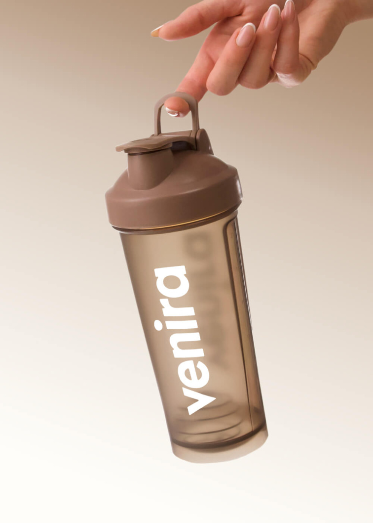 VENIRA shaker PRO s poutkem, tmavě hnědý