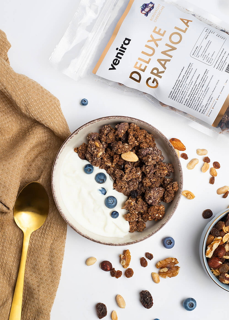 VENIRA deluxe granola