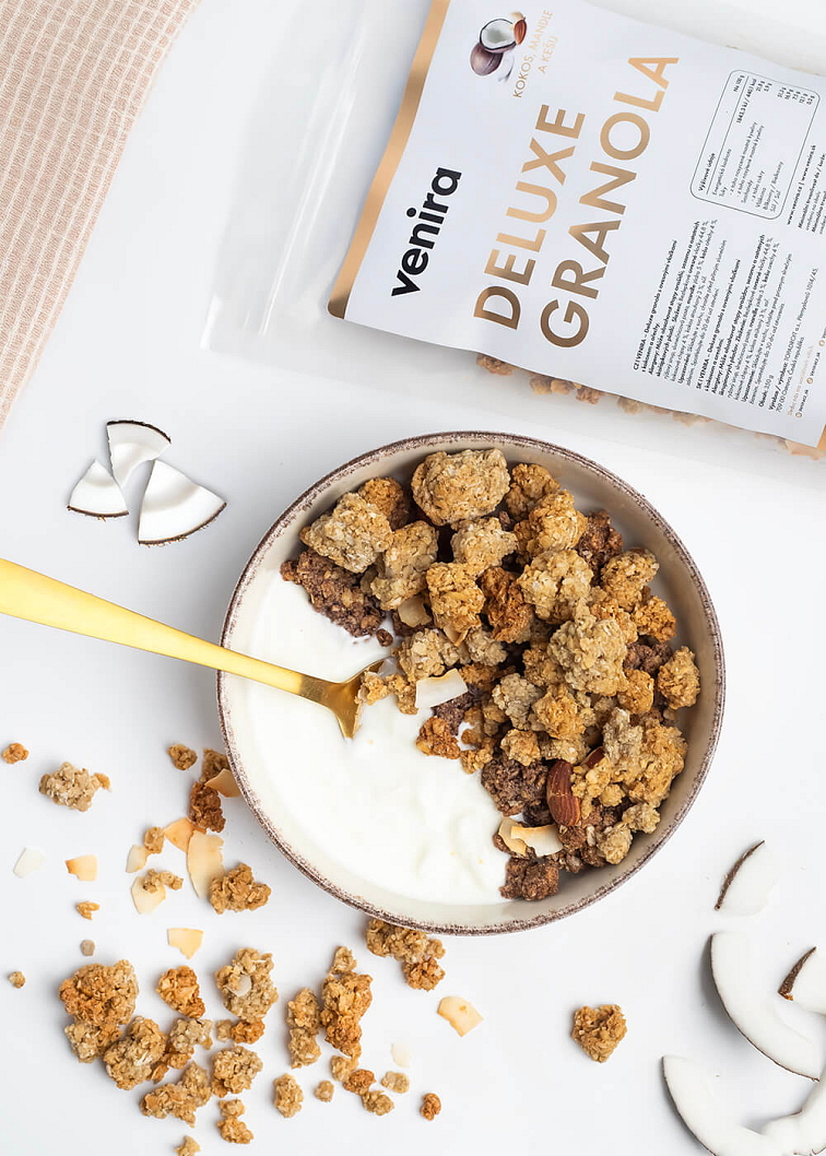 VENIRA deluxe granola
