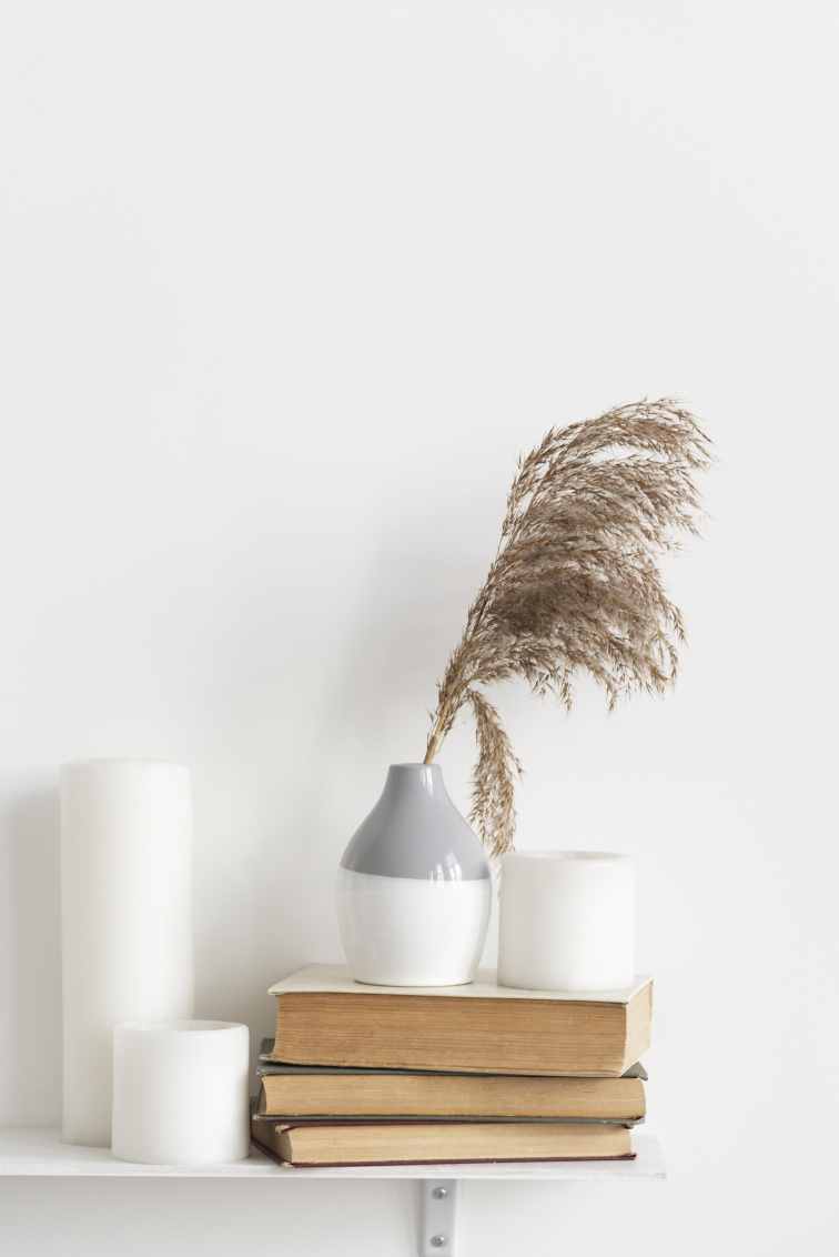 Tipy na dekorácie na poličku, ktoré zútulnia váš domov