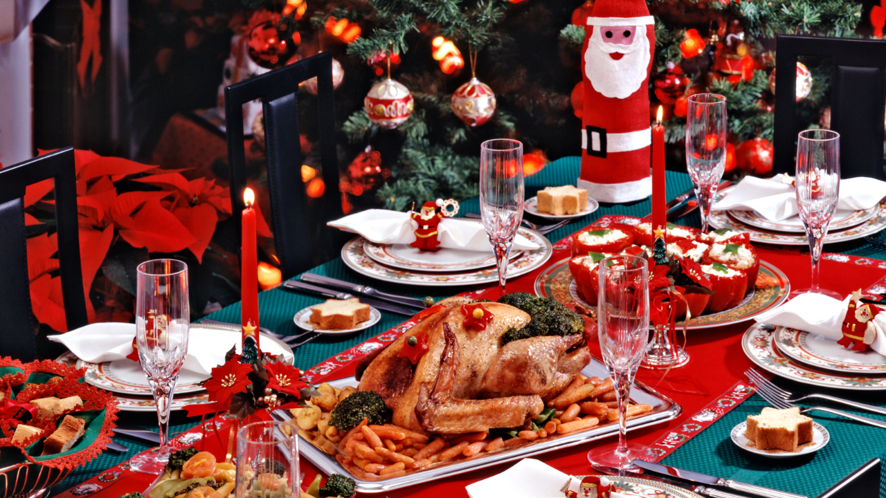 Najkrajšie inšpirácie a tipy pre vianočné stolovanie