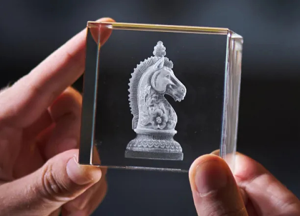 xTool F2 Ultra UV profesionální laserová gravírka 5W 355nm