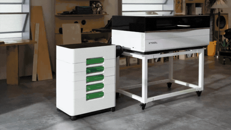 Čistička vzduchu Air Purifier xTool SafetyPro™ AP2 Max se systémem SuperCyclone