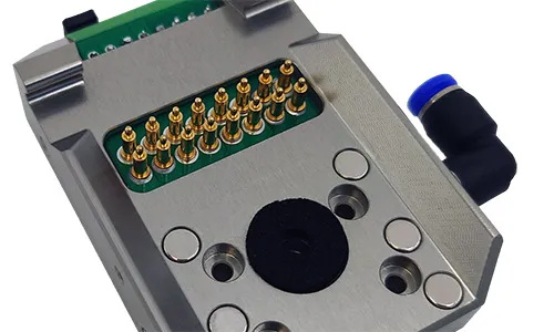 LaserDock PRO - Laserová magnetická dokovací stanice na CNC