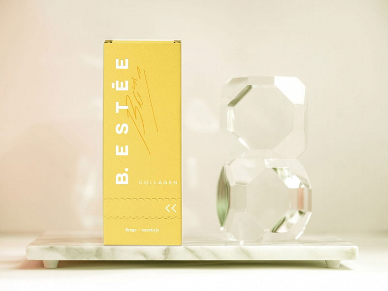 B. ESTĒE kolagen s kyselinou hyaluronovou 6600 mg - 30 sáčků - mango/maracuja
