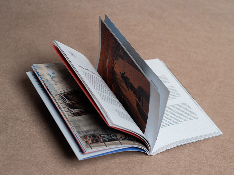 Prague Uncovered: anglický průvodce po moderní a současné architektuře