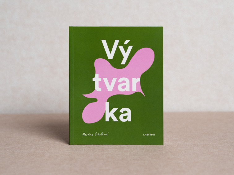 Když se učebnice směje a architektura vypráví