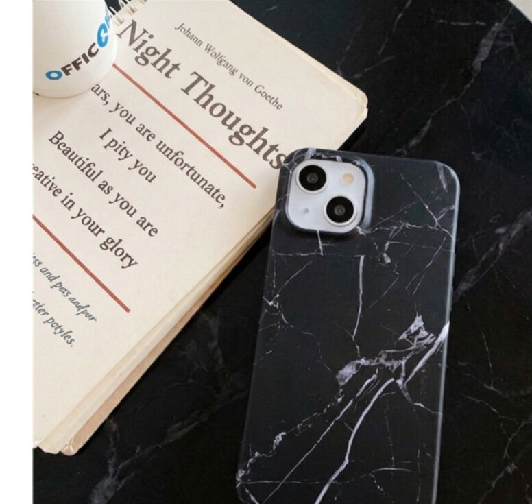 Ochranný kryt na iPhone 15 - Marble Black