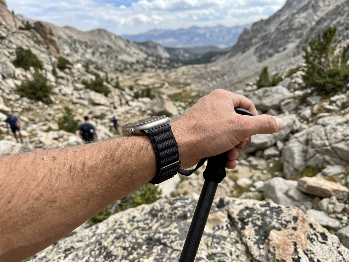 Řemínek pro Apple Watch 38mm / 40mm / 41mm / 42mm - Hoco, WA20 Climbing Starlight Black Dot