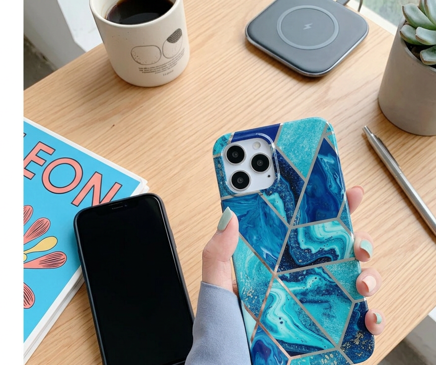 Ochranný kryt na iPhone 15 Pro MAX - Geometric Blue