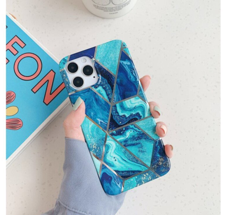 Ochranný kryt na iPhone 15 Pro - Geometric Blue