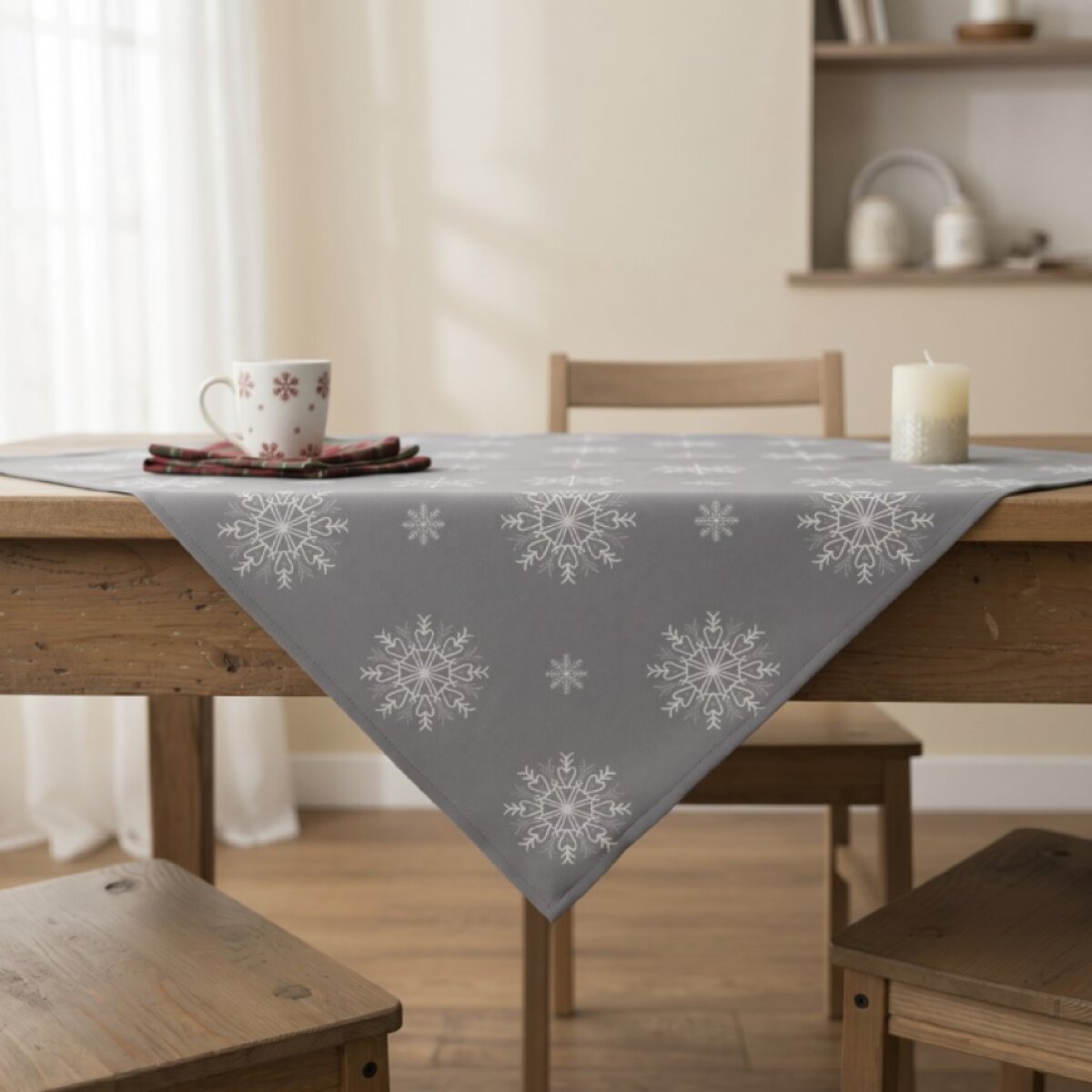 Vánoční ubrus na stůl SNOWFLAKE světle šedá 85x85 cm