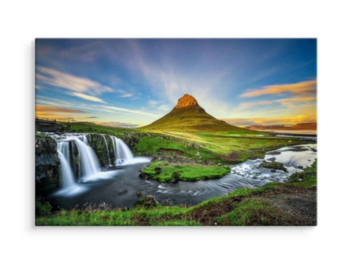 Plátno Vodopád Na Pozadí Hory Kirkjufell Na Islandu
