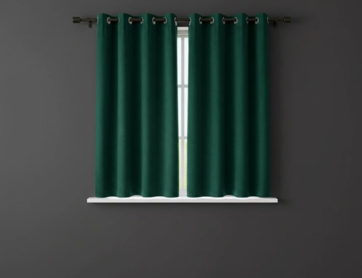 Zatemňovací krátký závěs s kroužky "BLACKOUT" NEW VITORIA 135x160 cm zelená (cena za 1 kus) Mybesthome