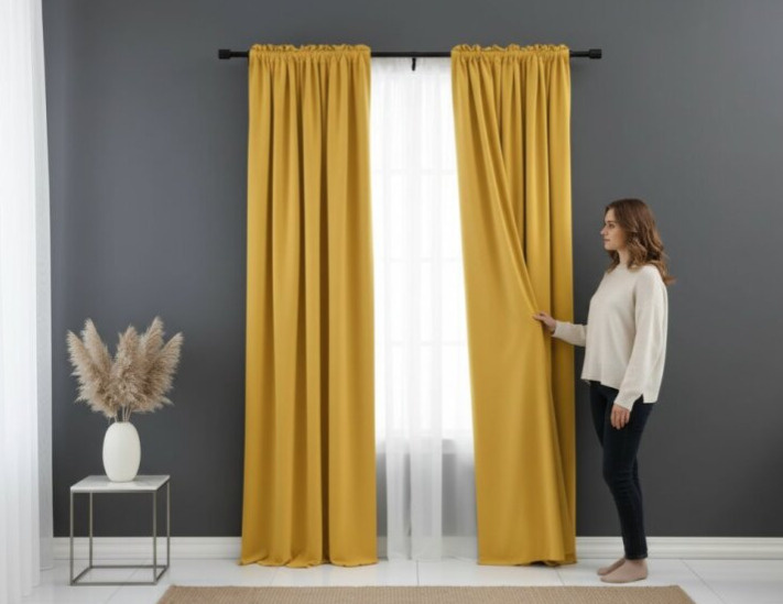 Zatemňovací závěs s řasící páskou "BLACKOUT" SHARY 135x270 cm, mustard/hořčicová, (cena za 1 kus) MyBestHome
