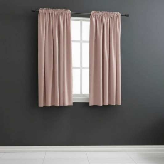 Dekorační krátký závěs s řasící páskou zatemňující BLACKOUT 13 PREMIUM 135x160 cm růžová (cena za 1 kus) MyBestHome