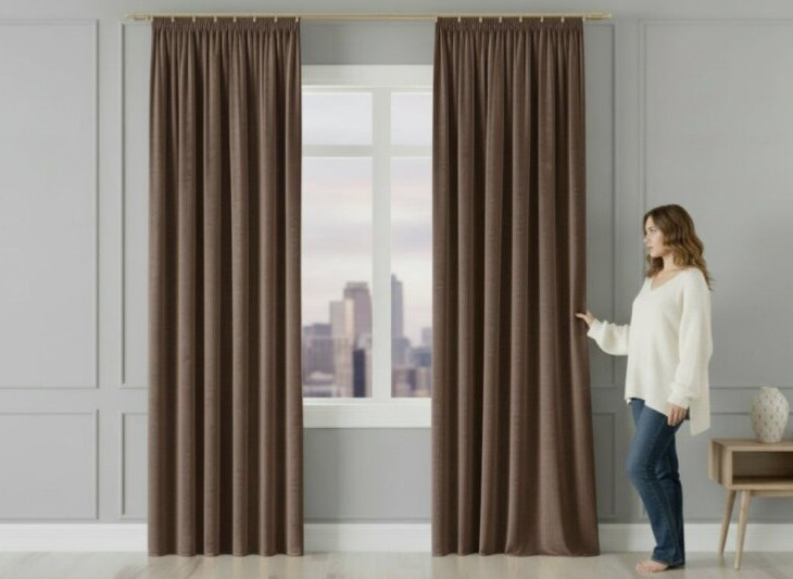 Dekorační závěs s řasící páskou VALMONT 140 cm x 250 nebo 260 cm color 002 hnědá (cena za 1 kus) MyBestHome