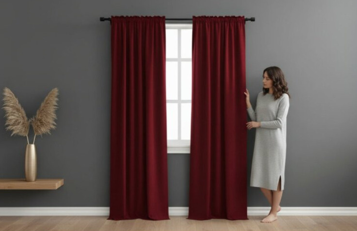 Zatemňovací závěs s řasící páskou "BLACKOUT" SHARY 135x270 cm, červená, (cena za 1 kus) MyBestHome