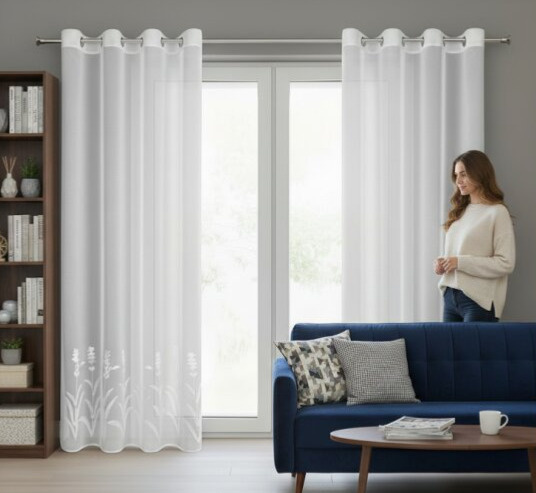 Dekorační vzorovaná záclona s kroužky TANYA 140x250 cm (cena za 1 kus) MyBestHome